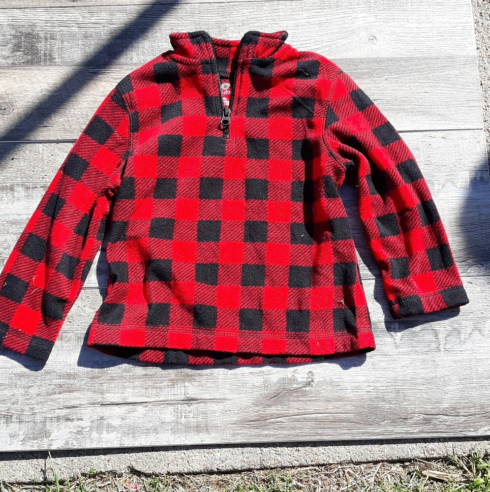 Boys polyester sweater size 3t